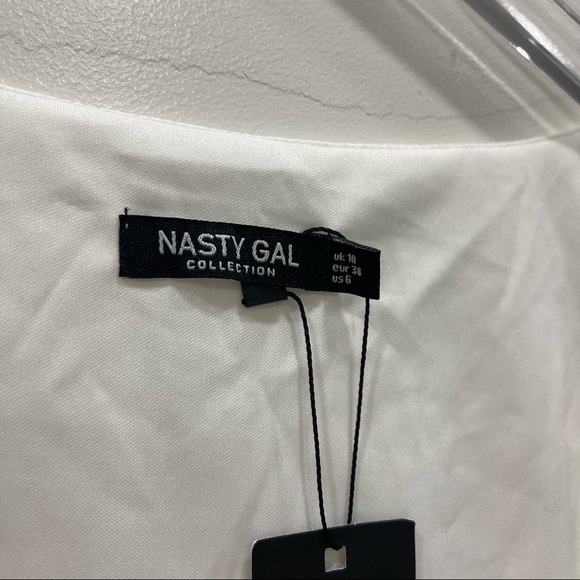 Nasty Gal Cupped Square Neck Ruffle Hem Blouse in White Size 6 New - Picture 4 of 12